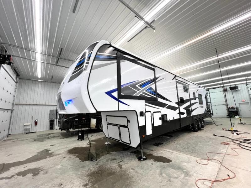 2021 Keystone 2021 Keystone Fuzion - thumbnail 5