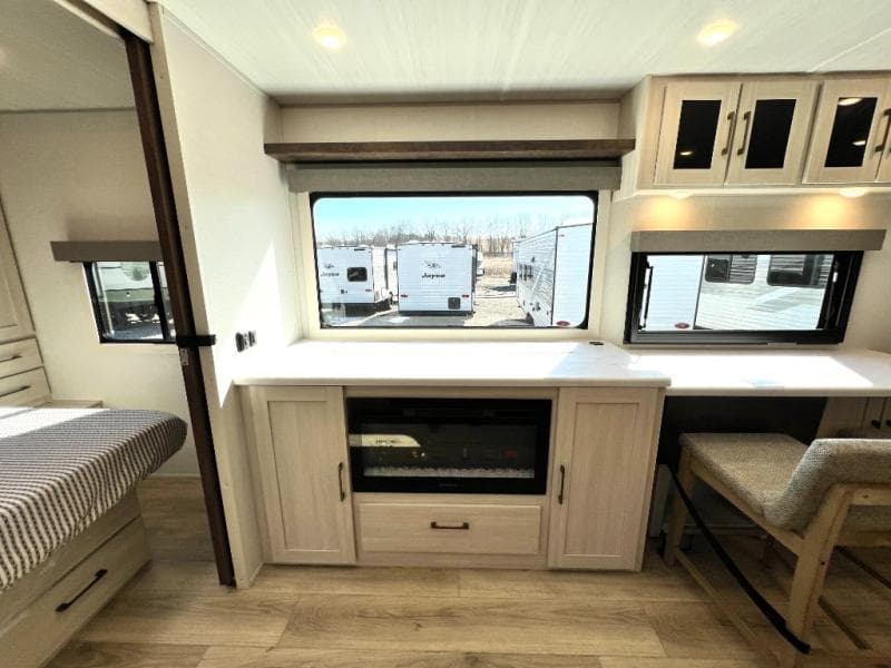 2026 Forest River 2026 Forest River Surveyor Legend - thumbnail 19