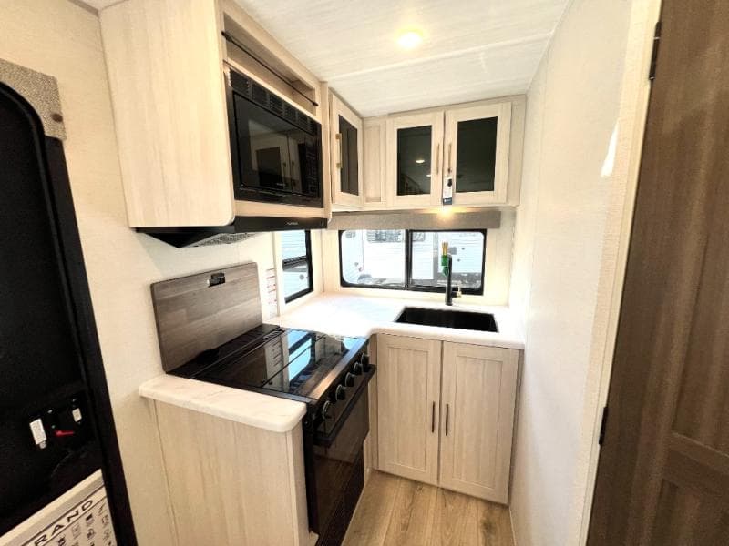 2026 Forest River 2026 Forest River Surveyor Legend - thumbnail 27