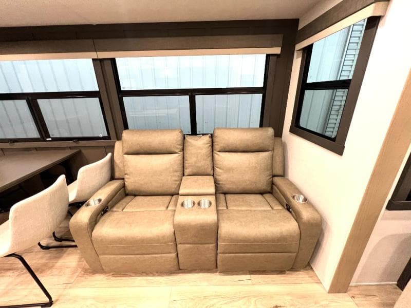 2026 Forest River 2026 Forest River Rockwood Signature - thumbnail 19