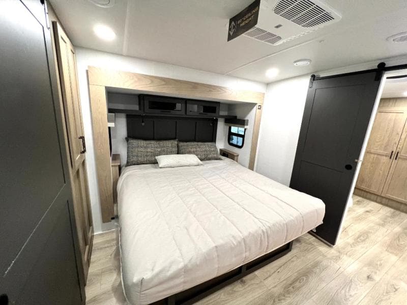 2026 Forest River 2026 Forest River Rockwood Signature - thumbnail 46