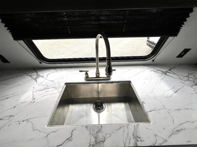 2022 Keystone 2022 Keystone KZ RV Hideout - thumbnail 19