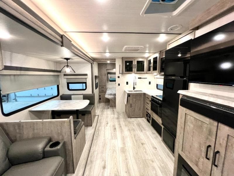 2023 Forest River 2023 Forest River Surveyor - thumbnail 4