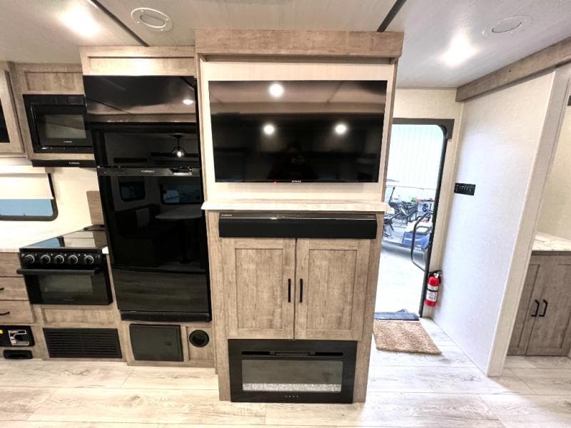 2023 Forest River 2023 Forest River Surveyor - thumbnail 5