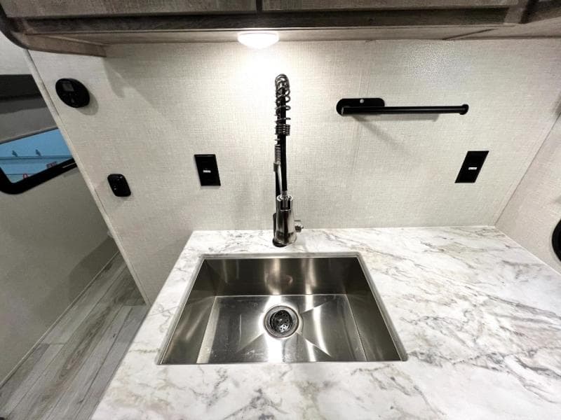 2023 Forest River 2023 Forest River Surveyor - thumbnail 13