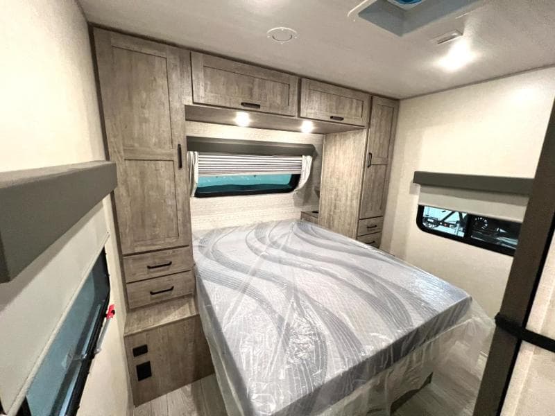 2023 Forest River 2023 Forest River Surveyor - thumbnail 20