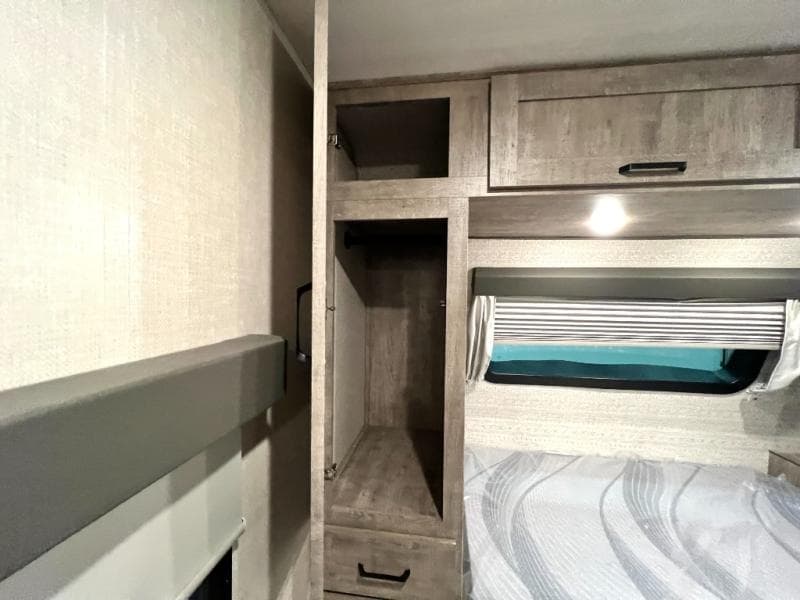 2023 Forest River 2023 Forest River Surveyor - thumbnail 21