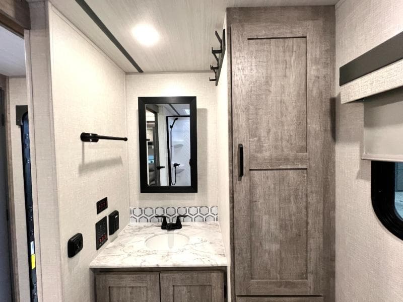 2023 Forest River 2023 Forest River Surveyor - thumbnail 32