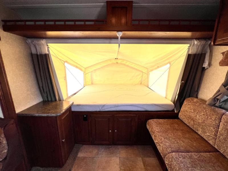 2011 Forest River 2011 Forest River ROCKWOOD ROO - thumbnail 12