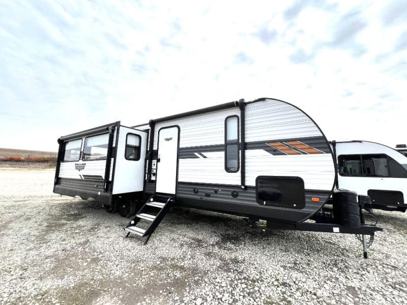 2022 Forest River 2022 Forest River Wildwood - thumbnail 3