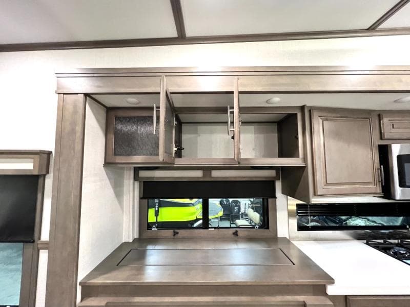 2023 Grand Design 2023 Grand Design Solitude - thumbnail 21