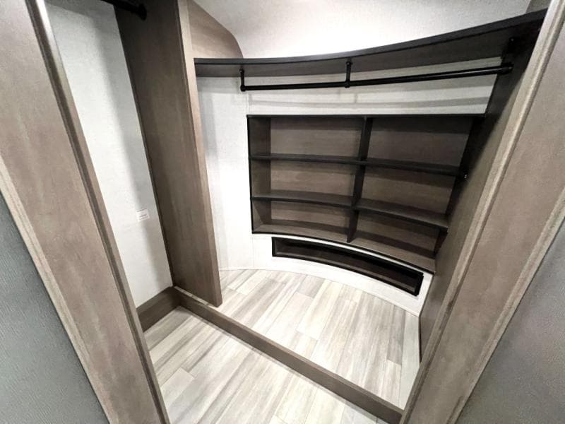 2023 Grand Design 2023 Grand Design Solitude - thumbnail 53