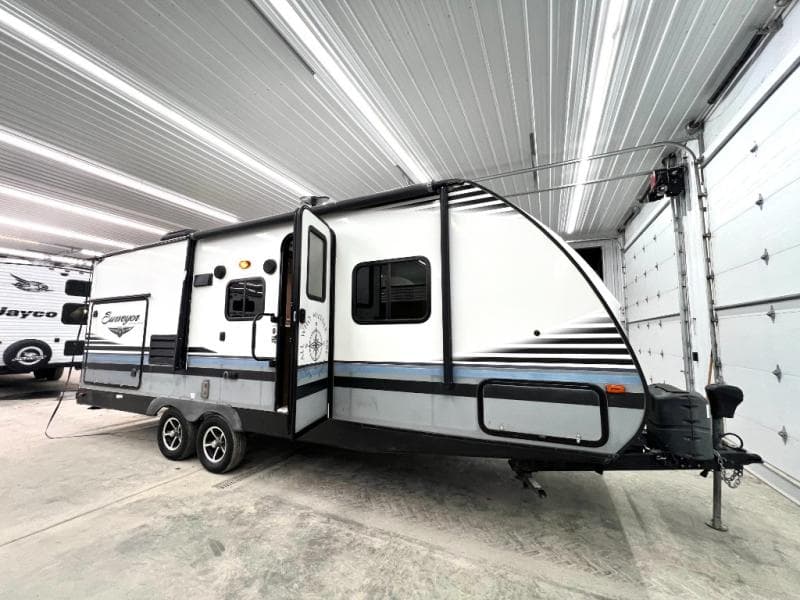 2018 Forest River 2018 Forest River Surveyor - thumbnail 2