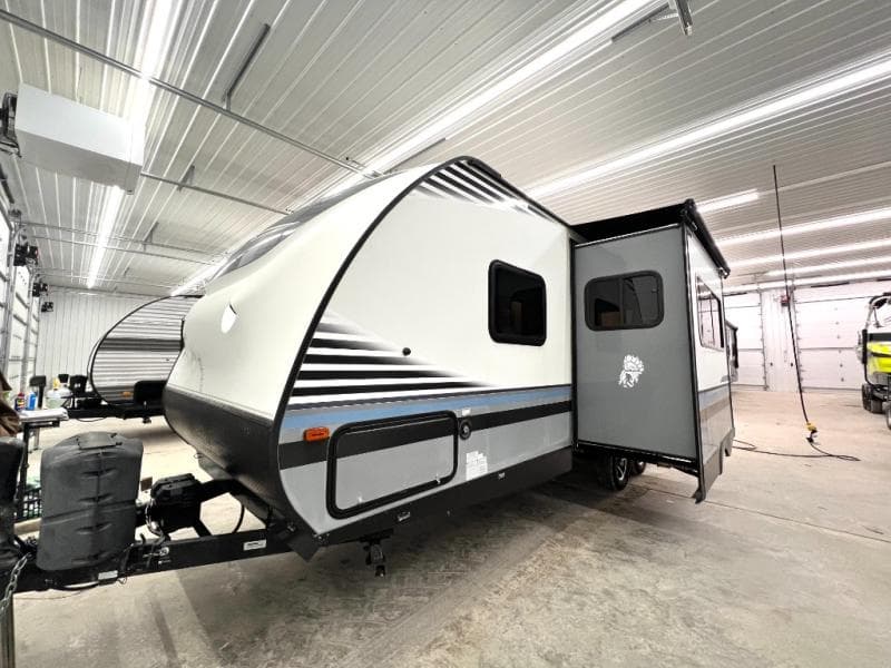 2018 Forest River 2018 Forest River Surveyor - thumbnail 3