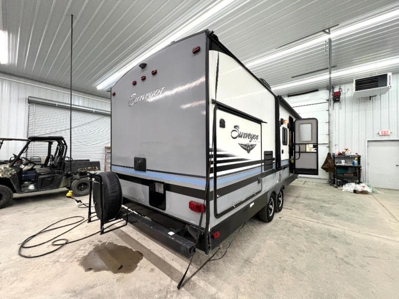 2018 Forest River 2018 Forest River Surveyor - thumbnail 6