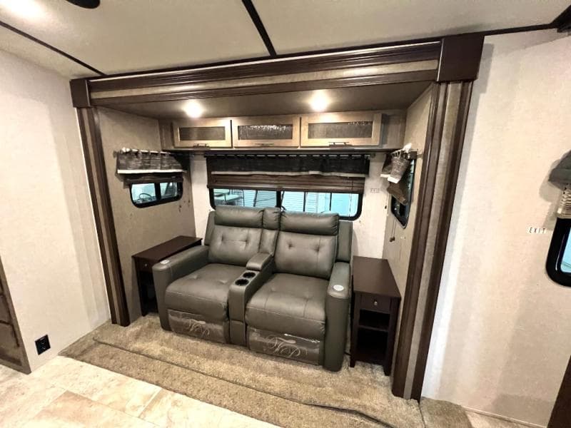 2018 Forest River 2018 Forest River Surveyor - thumbnail 10