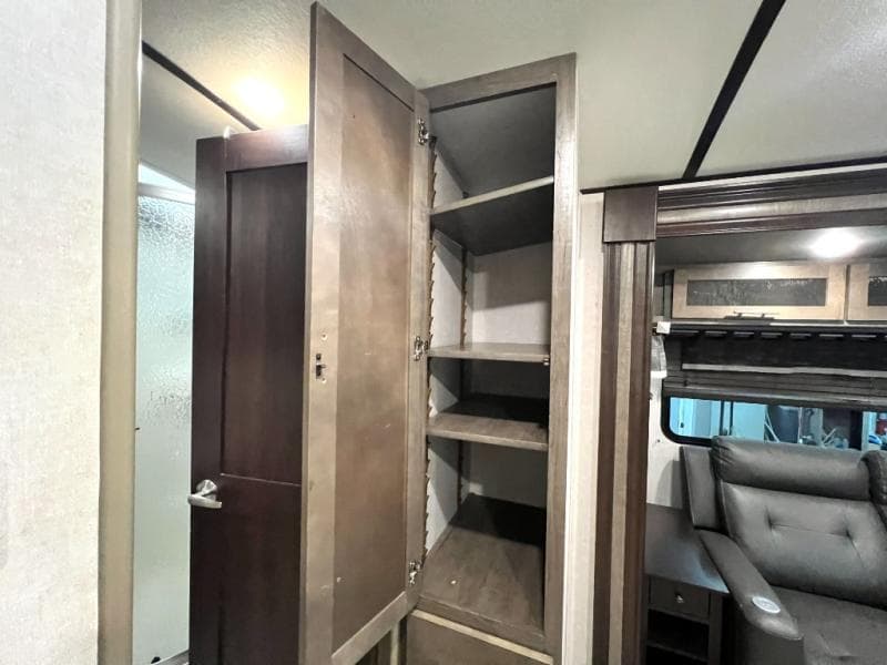 2018 Forest River 2018 Forest River Surveyor - thumbnail 19