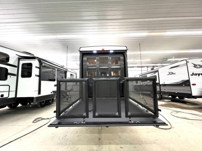 2026 Forest River 2026 Forest River Xlr Boost Toy Hauler - thumbnail 6