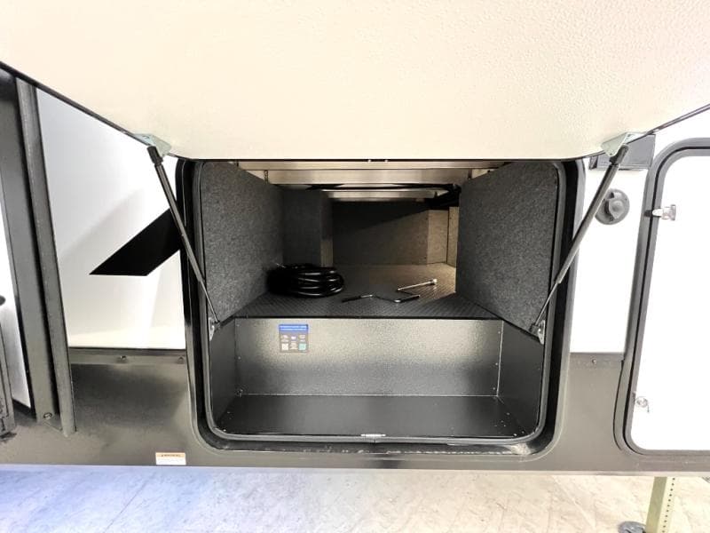 2026 Forest River 2026 Forest River Xlr Boost Toy Hauler - thumbnail 11