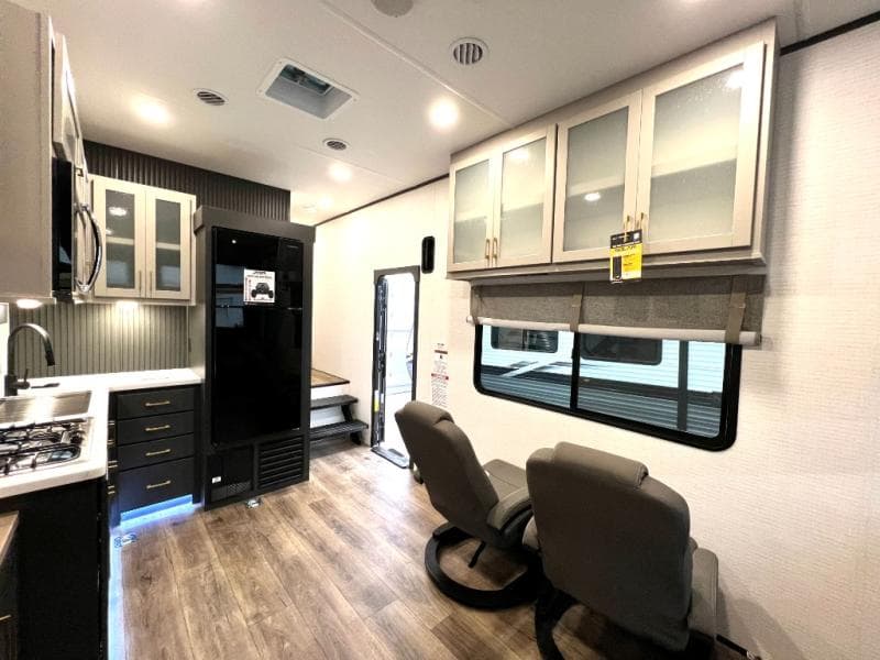 2026 Forest River 2026 Forest River Xlr Boost Toy Hauler - thumbnail 24