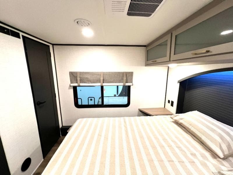 2026 Forest River 2026 Forest River Xlr Boost Toy Hauler - thumbnail 35