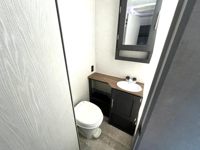 2023 Forest River 2023 Forest River R-Pod - thumbnail 30