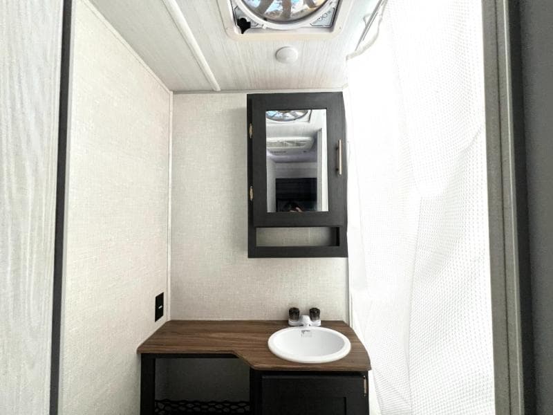 2023 Forest River 2023 Forest River R-Pod - thumbnail 32