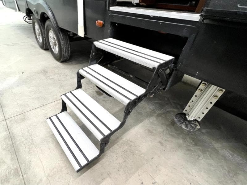 2018 Heartland 2018 Heartland Bighorn - thumbnail 13