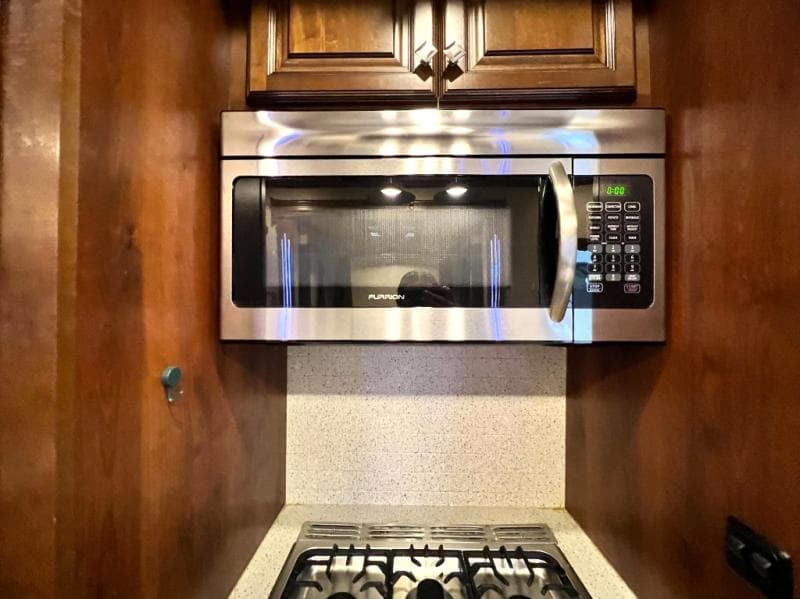 2018 Heartland 2018 Heartland Bighorn - thumbnail 20