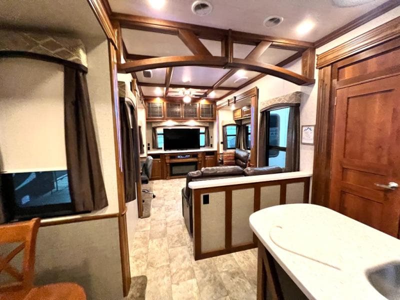 2018 Heartland 2018 Heartland Bighorn - thumbnail 42