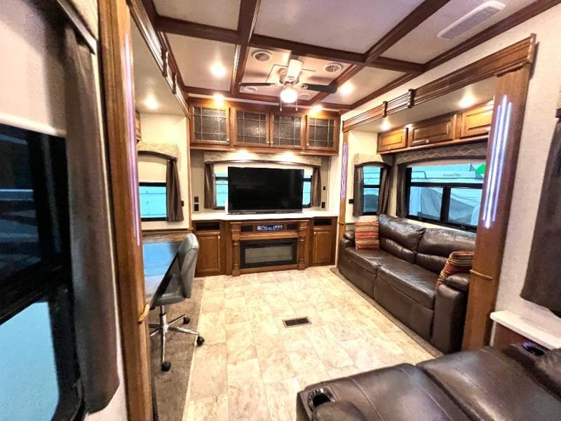 2018 Heartland 2018 Heartland Bighorn - thumbnail 44