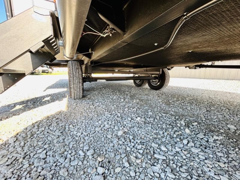 2024 Forest River 2024 Forest River Rockwood Ultra Lite - thumbnail 11