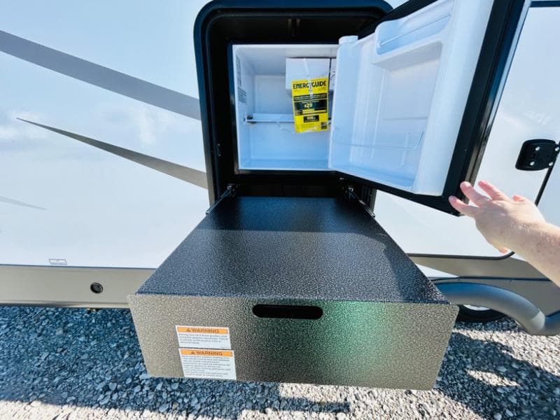 2024 Forest River 2024 Forest River Rockwood Ultra Lite - thumbnail 15