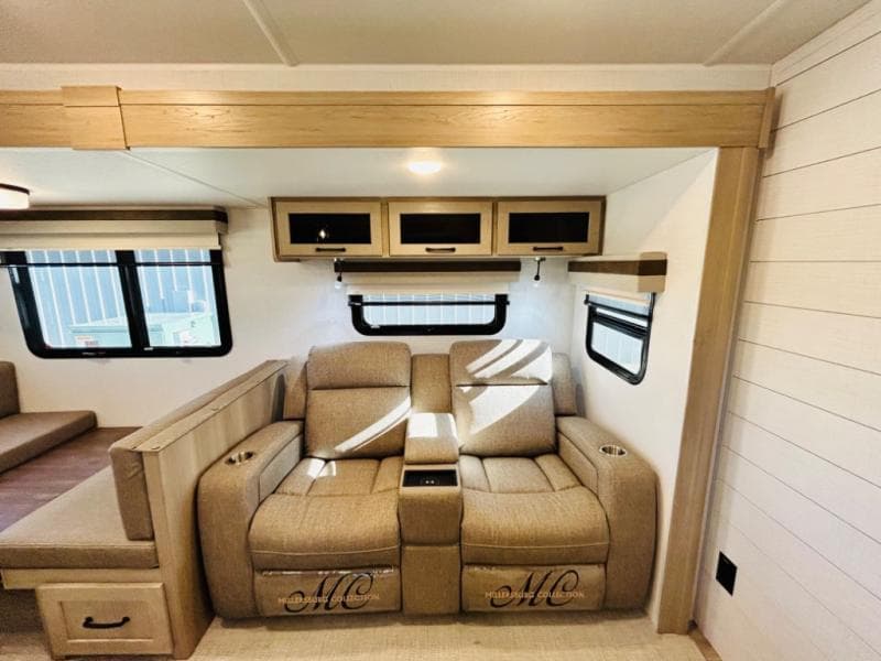 2024 Forest River 2024 Forest River Rockwood Ultra Lite - thumbnail 44