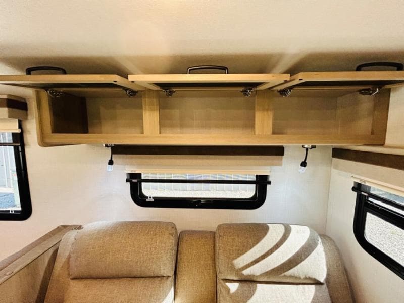 2024 Forest River 2024 Forest River Rockwood Ultra Lite - thumbnail 46