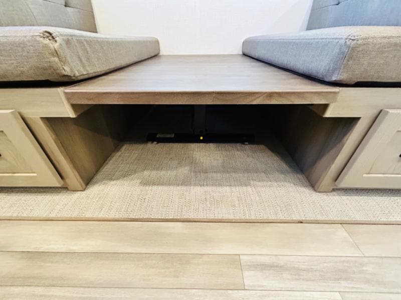 2024 Forest River 2024 Forest River Rockwood Ultra Lite - thumbnail 50