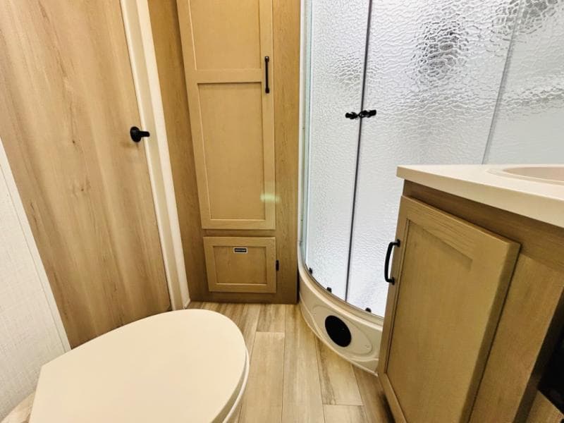 2024 Forest River 2024 Forest River Rockwood Ultra Lite - thumbnail 61