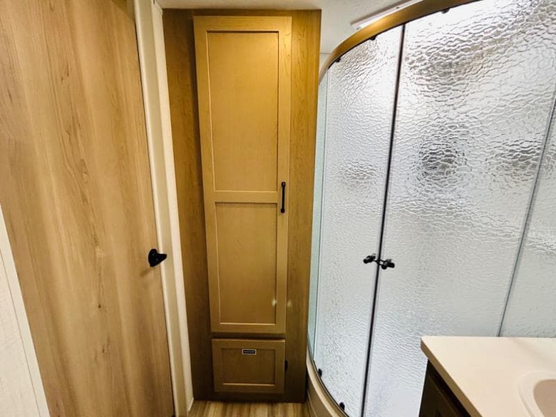 2024 Forest River 2024 Forest River Rockwood Ultra Lite - thumbnail 71