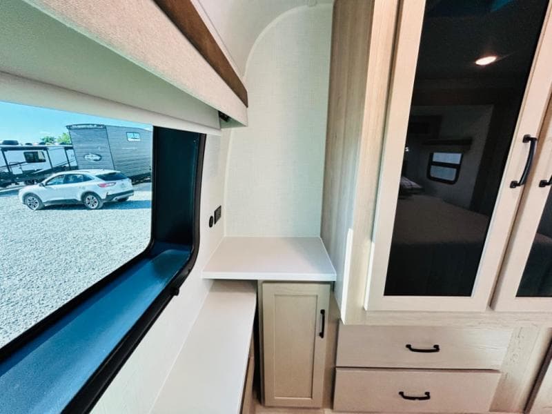 2024 Forest River 2024 Forest River Rockwood Ultra Lite - thumbnail 87