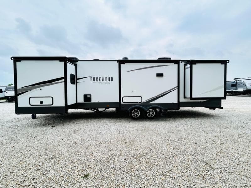 2024 Forest River 2024 Forest River Rockwood Signature - thumbnail 8