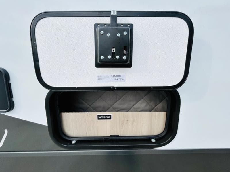 2024 Forest River 2024 Forest River Rockwood Signature - thumbnail 14