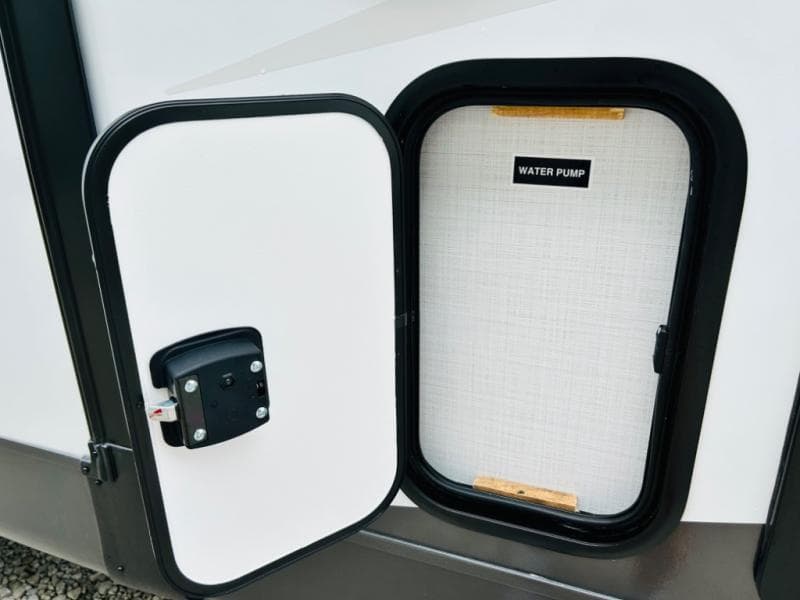 2024 Forest River 2024 Forest River Rockwood Signature - thumbnail 15