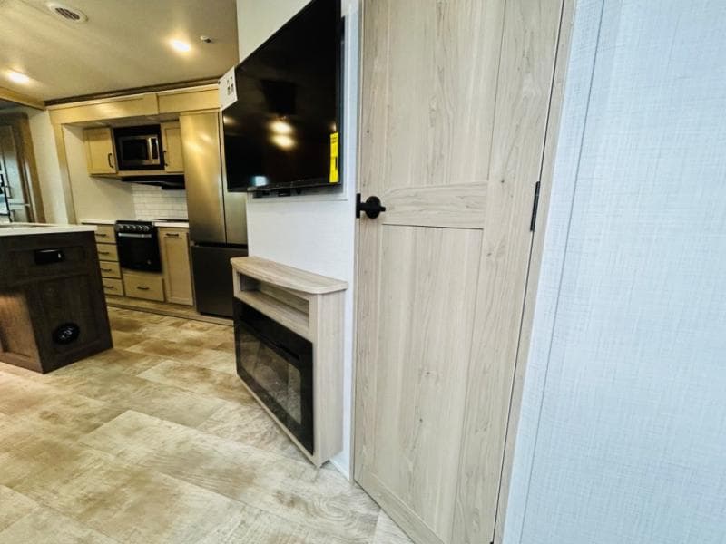 2024 Forest River 2024 Forest River Rockwood Signature - thumbnail 23