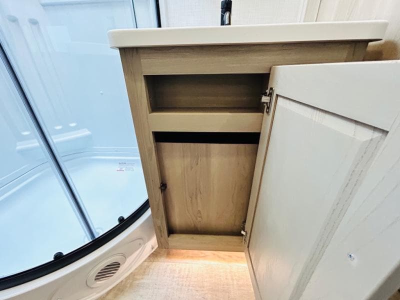 2024 Forest River 2024 Forest River Rockwood Signature - thumbnail 71