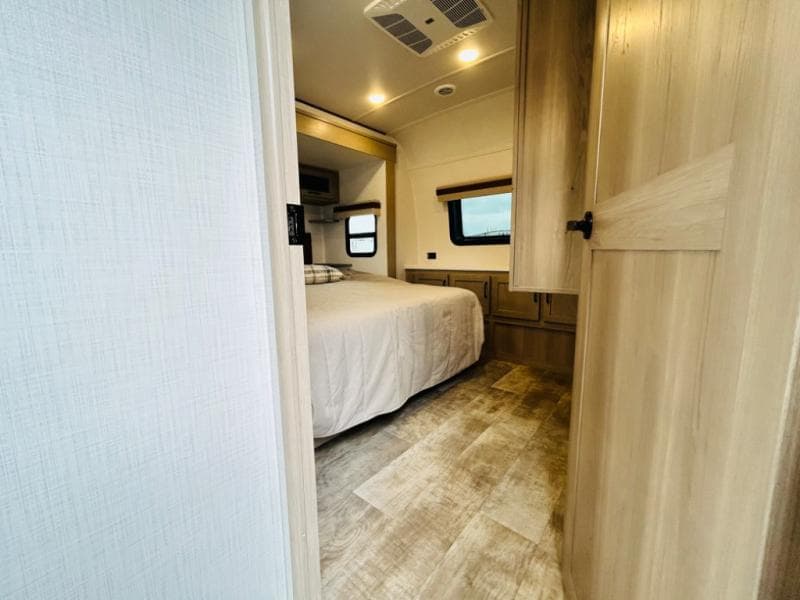 2024 Forest River 2024 Forest River Rockwood Signature - thumbnail 78