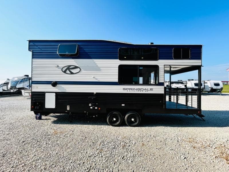 2025 Keystone RV 2025 Keystone RV Springdale Mini - thumbnail 9