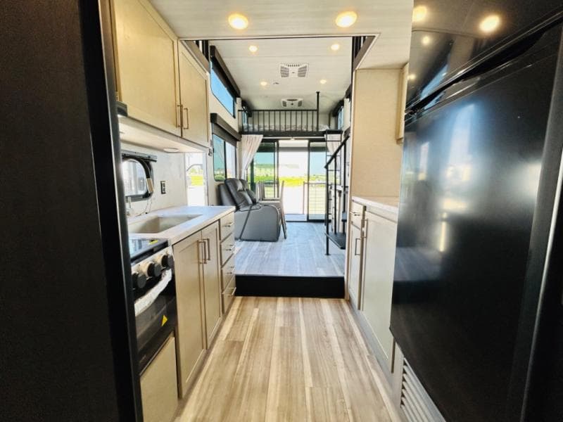 2025 Keystone RV 2025 Keystone RV Springdale Mini - thumbnail 23