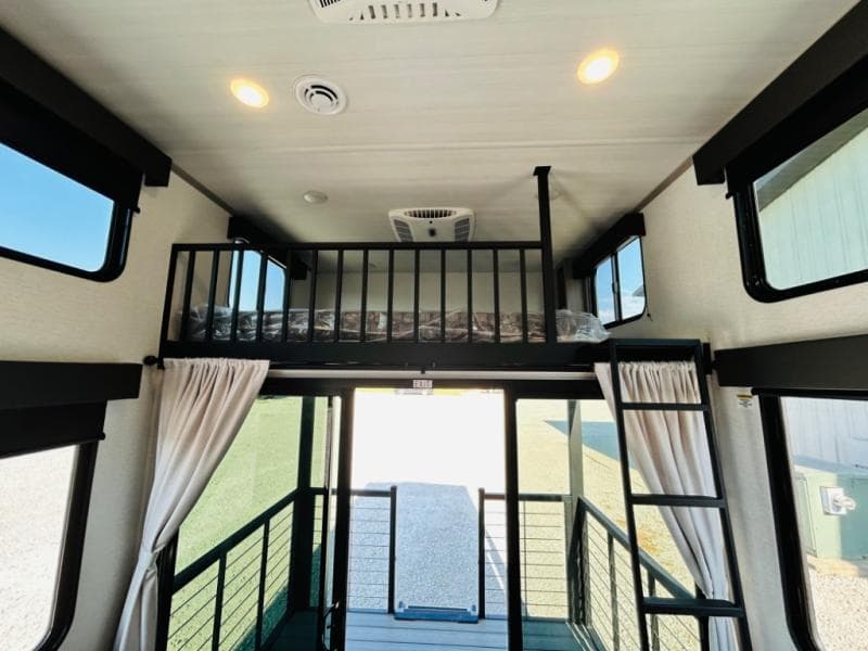 2025 Keystone RV 2025 Keystone RV Springdale Mini - thumbnail 39