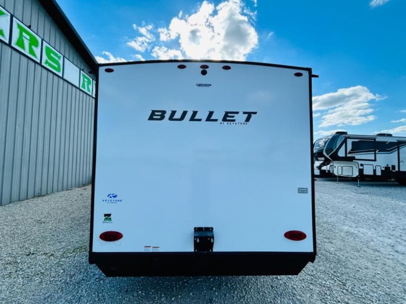 2024 Keystone RV 2024 Keystone RV Bullet Classic - thumbnail 6