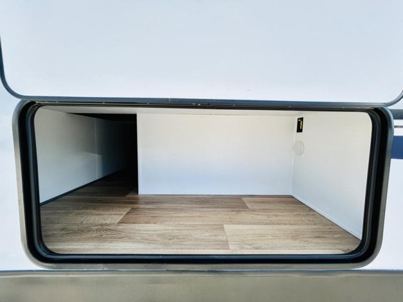 2024 Keystone RV 2024 Keystone RV Bullet Classic - thumbnail 18